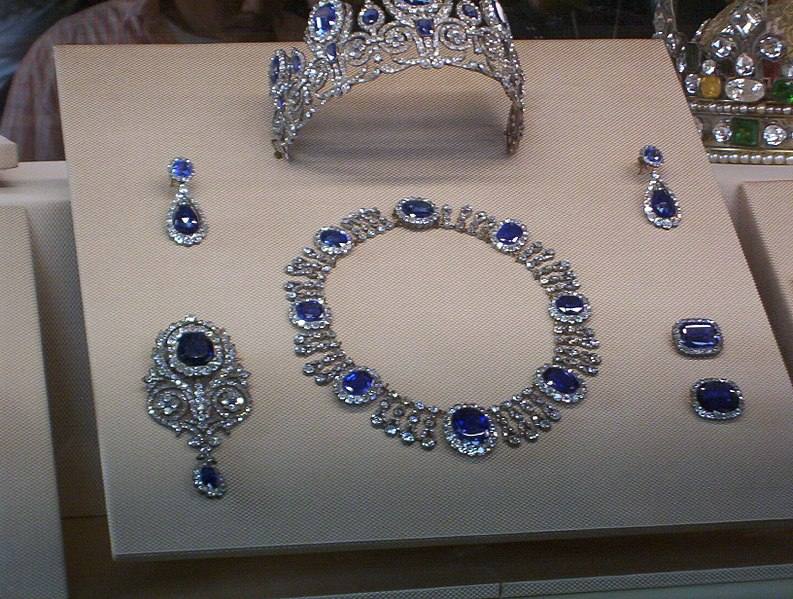 image relating to parure