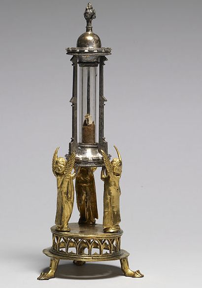 image relating to reliquary